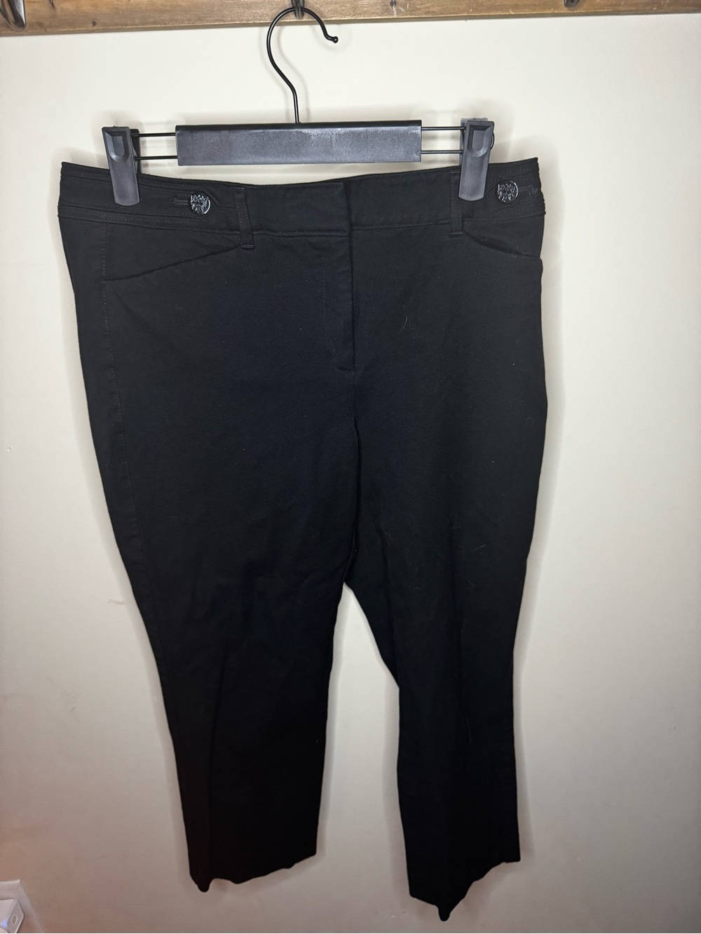 White House Black Market Black Ankle Crop Pull-On Jeans